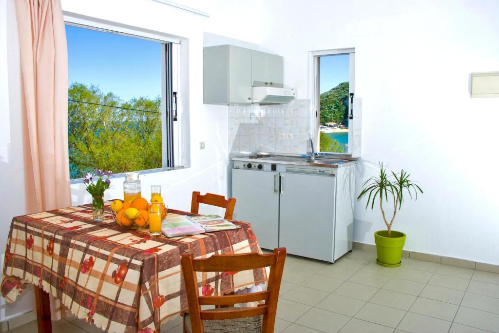 Garifalo Apartments カリヴェス エクステリア 写真